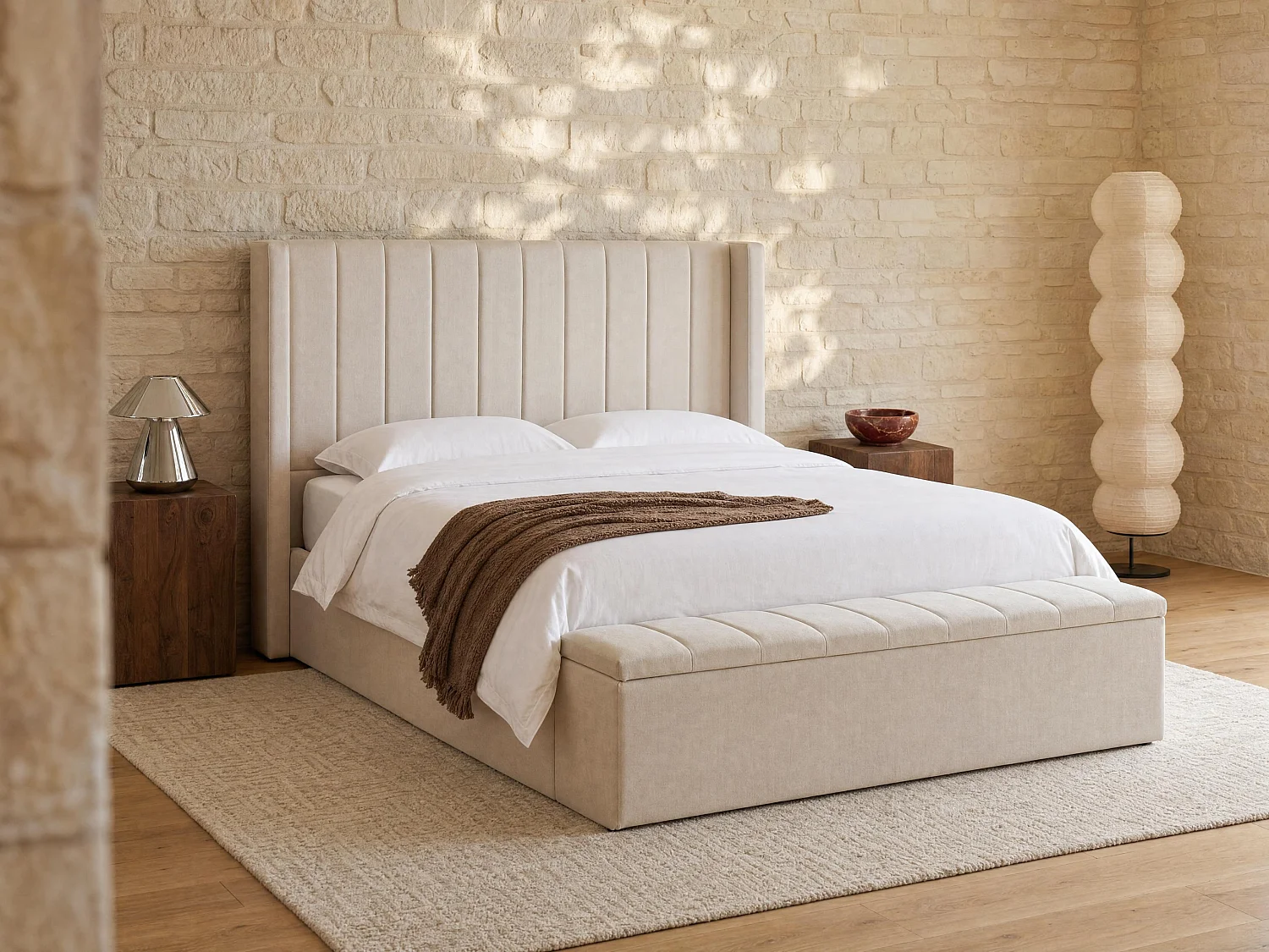 Bett mit Bettkasten & Bank + Matratze - 180 x 200 cm - Stoff - Beige
